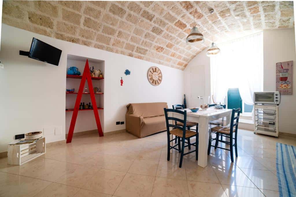 Gioia Casa Vacanze by MONHOLIDAY