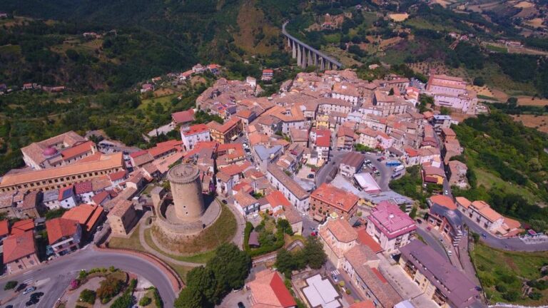 Peperoni House - Sea and Mountain Experience