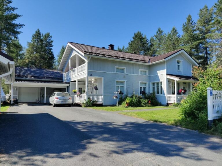 Reindeer Route Apartment