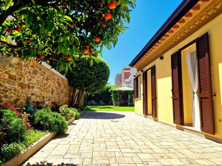 Serra di mare casa con giardino