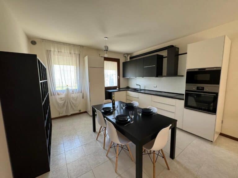Vittoria apartment - near outlet