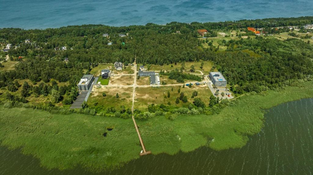 Na mierzei 14 - Miedzy dwoma wodami