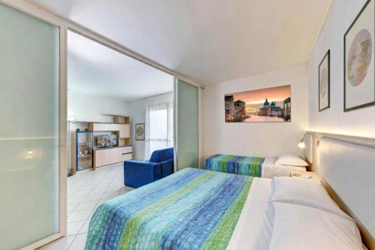 Venice Lion Apartments