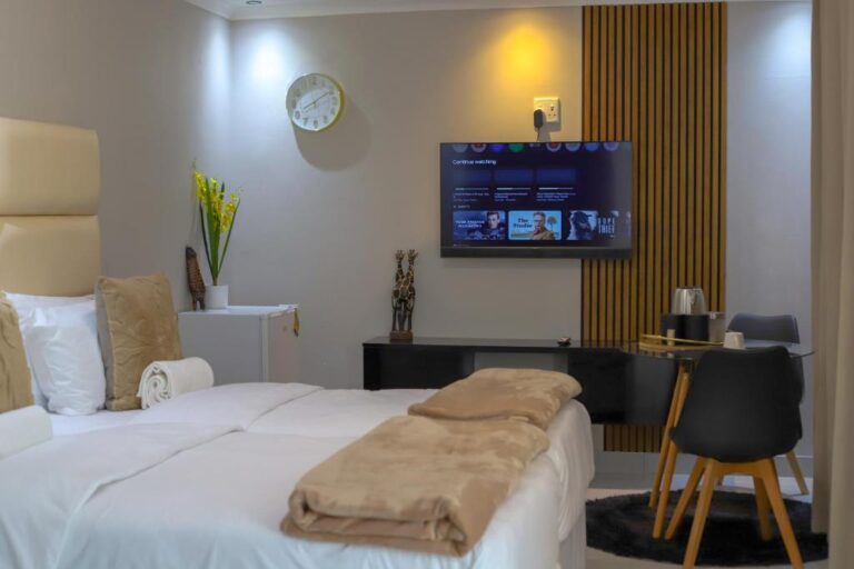 ECO-WILD Luxury Suites