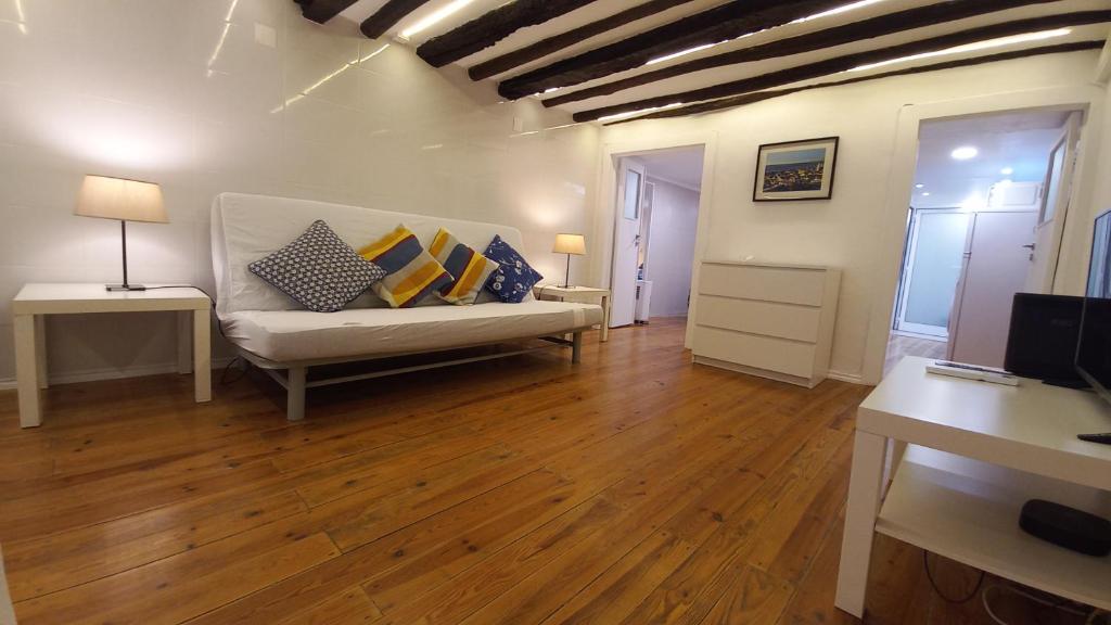 Alfama Home